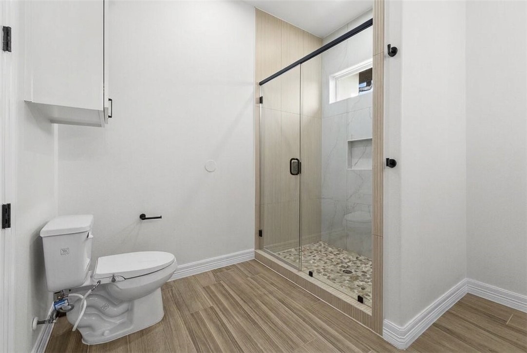 2326 Shaftsbury Dr Property Photo 38
