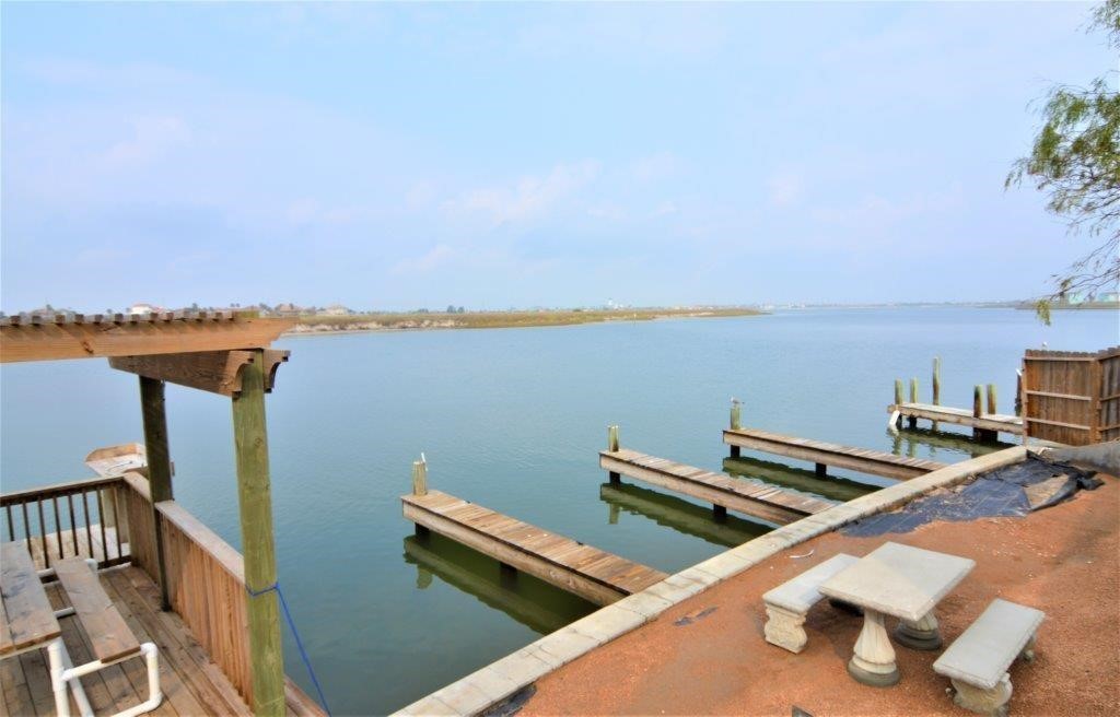 15201 Leeward Dr B8 Property Photo 12