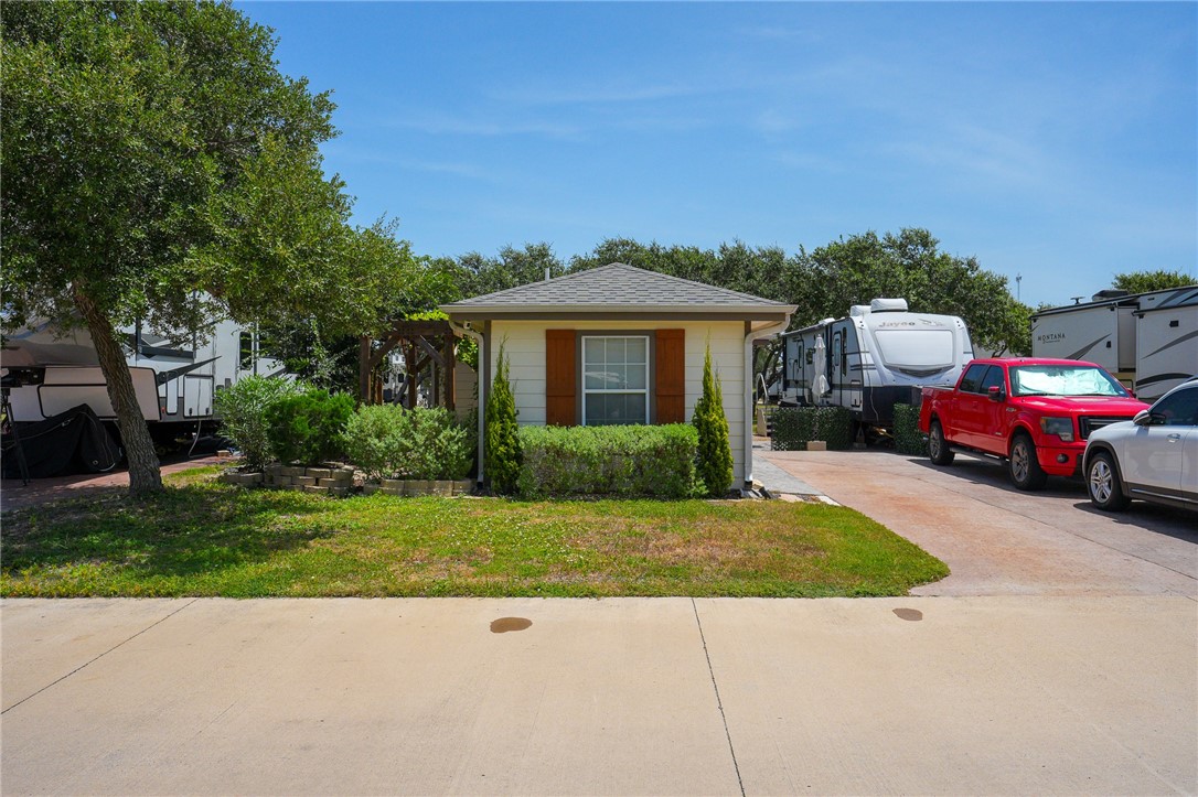 72 Augusta Property Photo 3