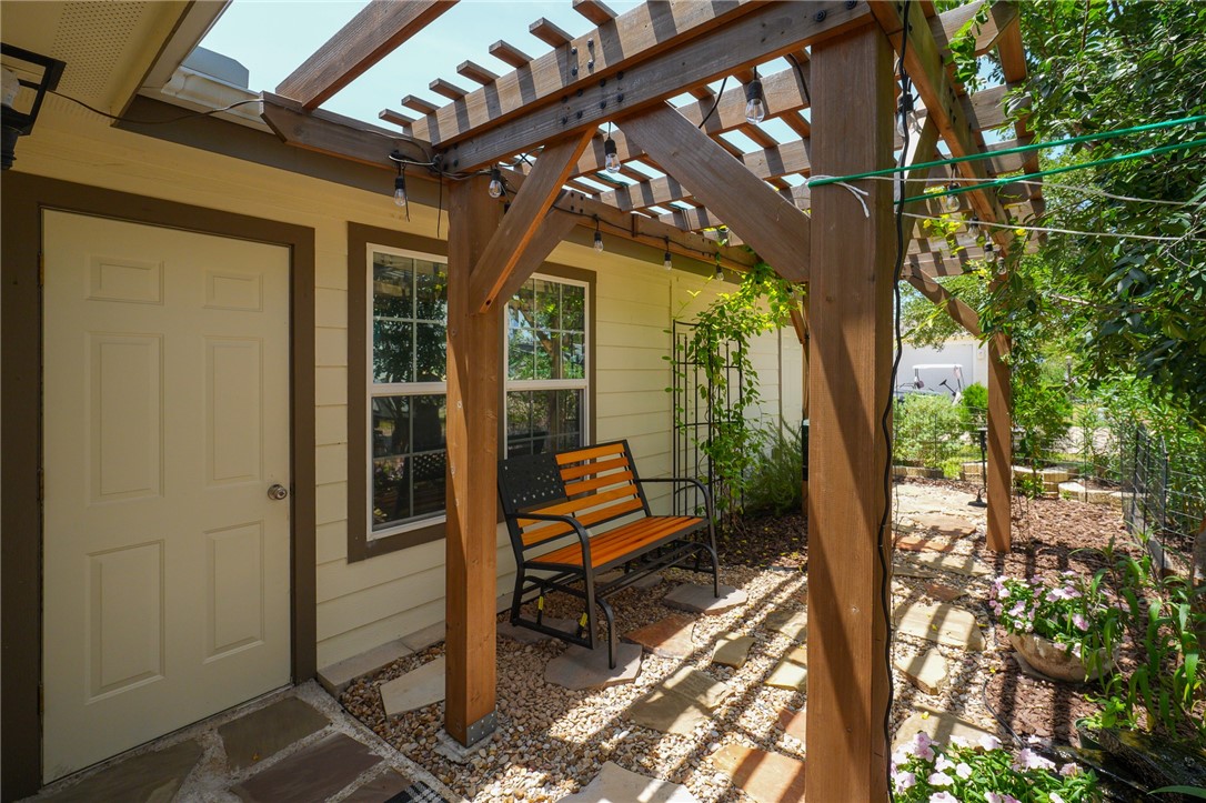 72 Augusta Property Photo 23