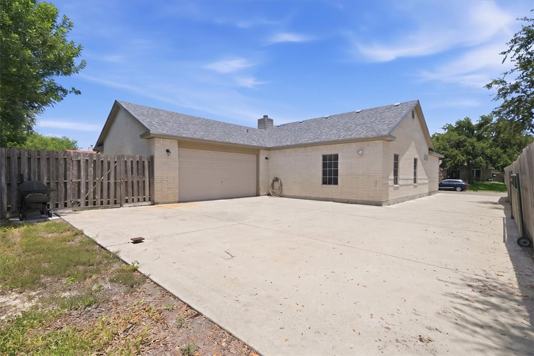 104 Walker St. Property Photo 26