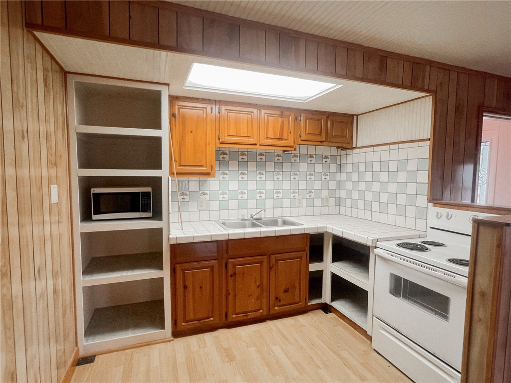 156 Naylor Road Property Photo 7