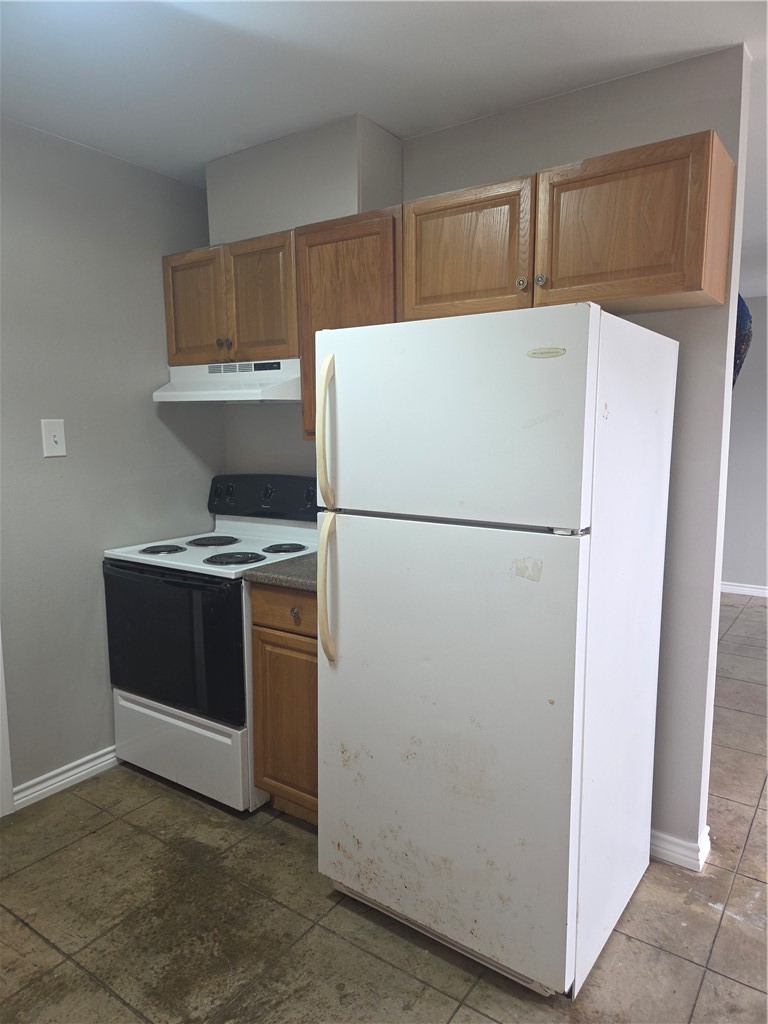 3001 Lewis St C Property Photo 4