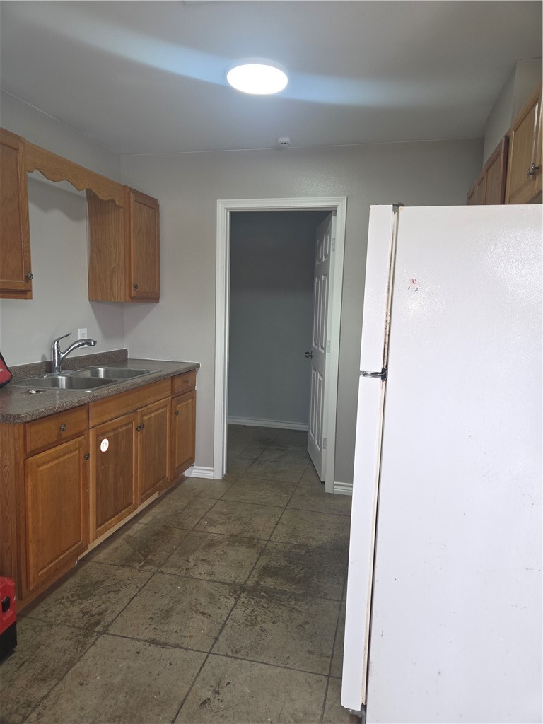 3001 Lewis St C Property Photo 5