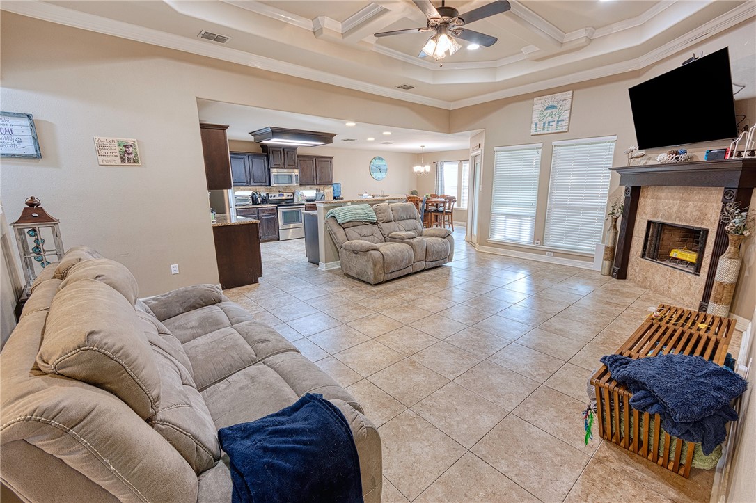 2546 Retta Dr Property Photo 6
