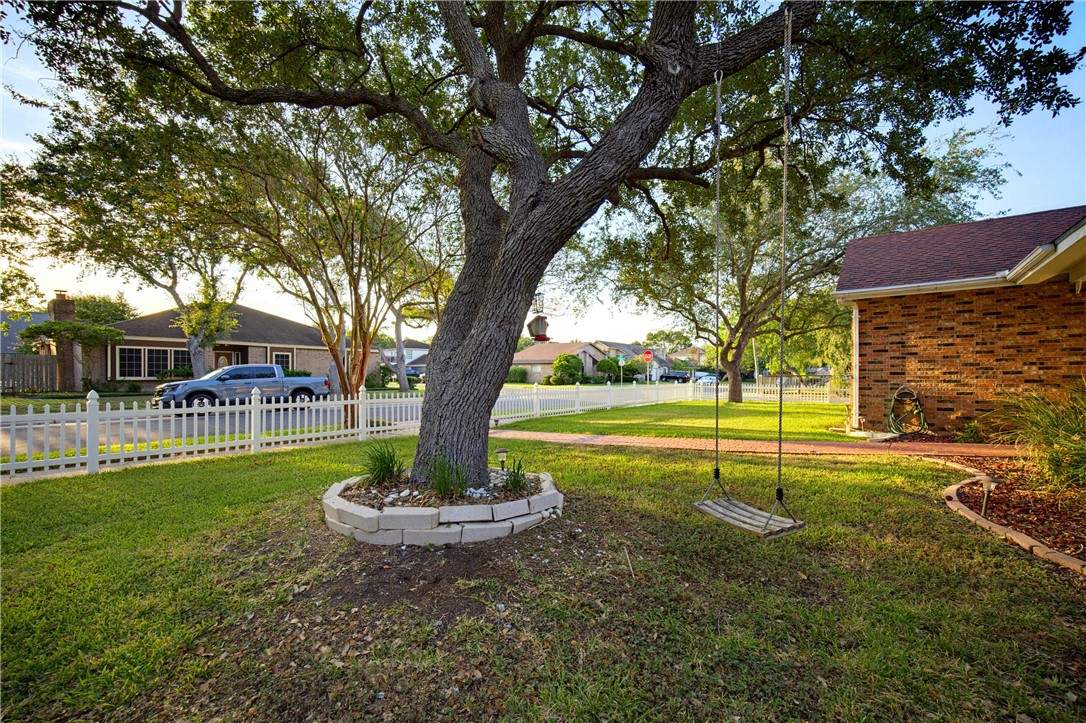 6601 Whitewing Dr Property Photo 40