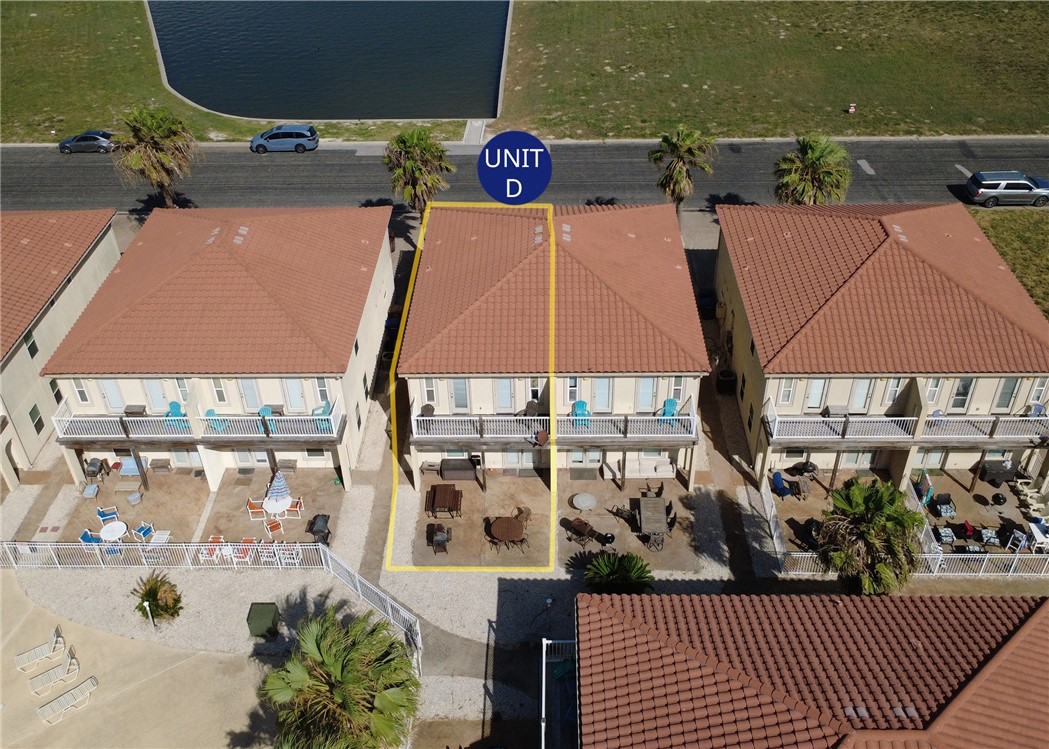 15006 Aruba Dr D Property Photo 1