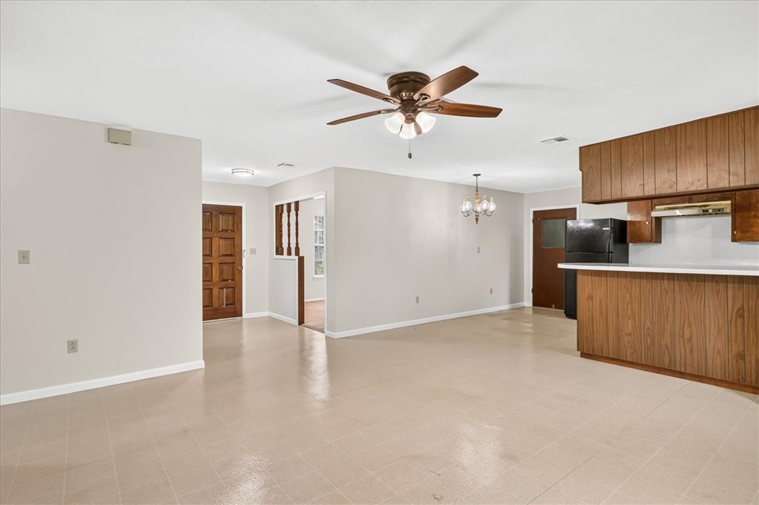3995 Saddle Property Photo 8