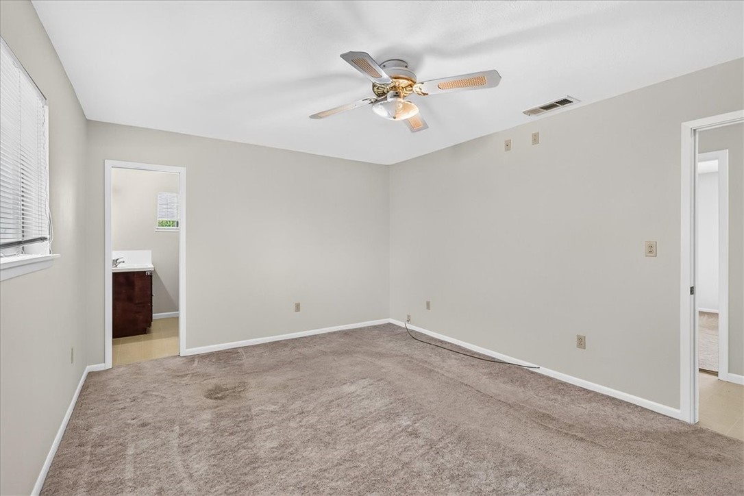 3995 Saddle Property Photo 13