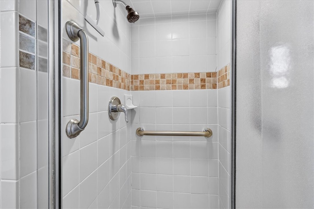 3995 Saddle Property Photo 16