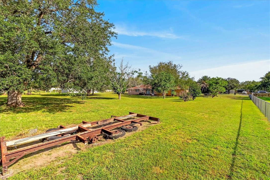 3995 Saddle Property Photo 22