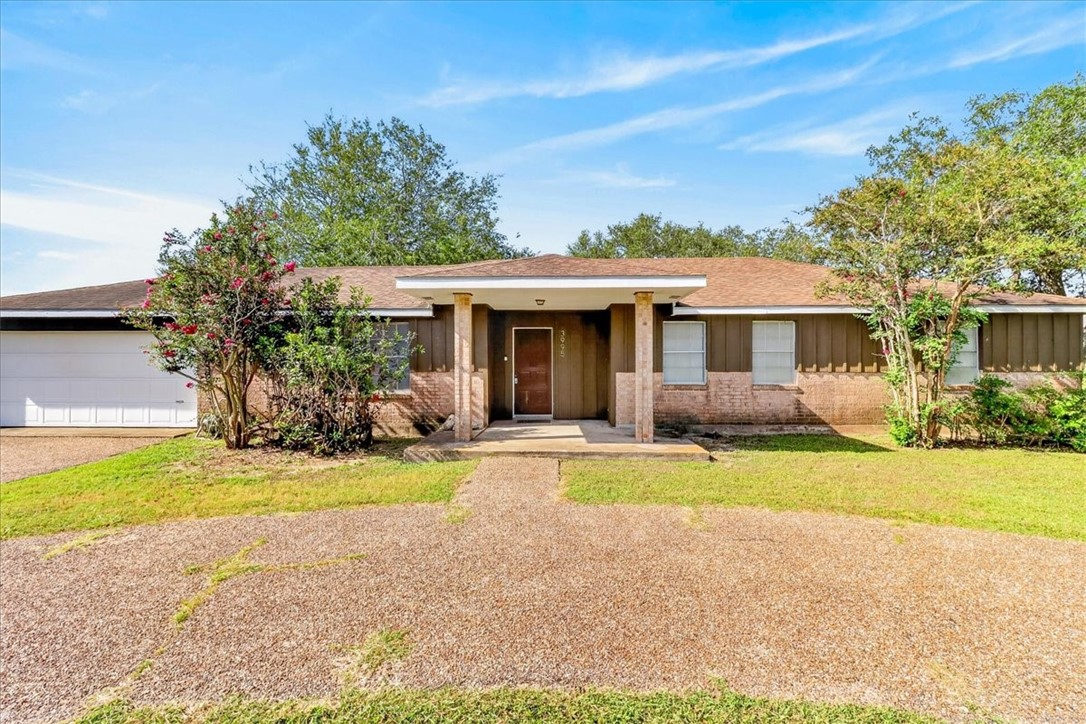 3995 Saddle Property Photo 31