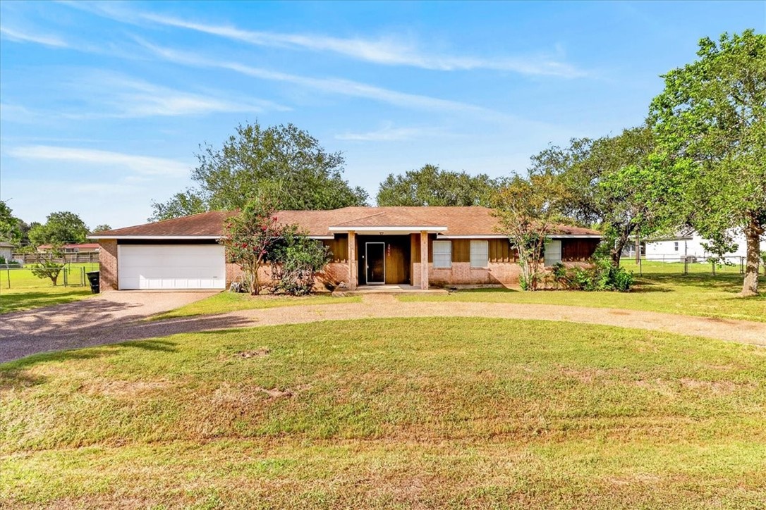 3995 Saddle Property Photo 32