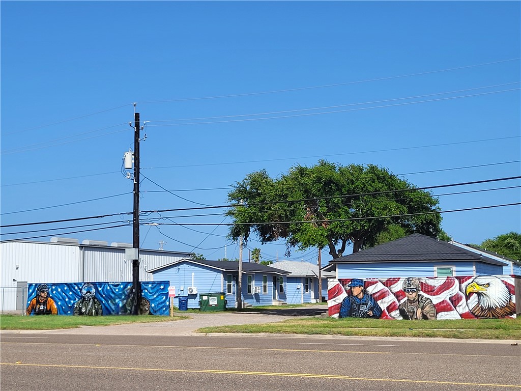 613 Nas Dr 4 Property Photo 1