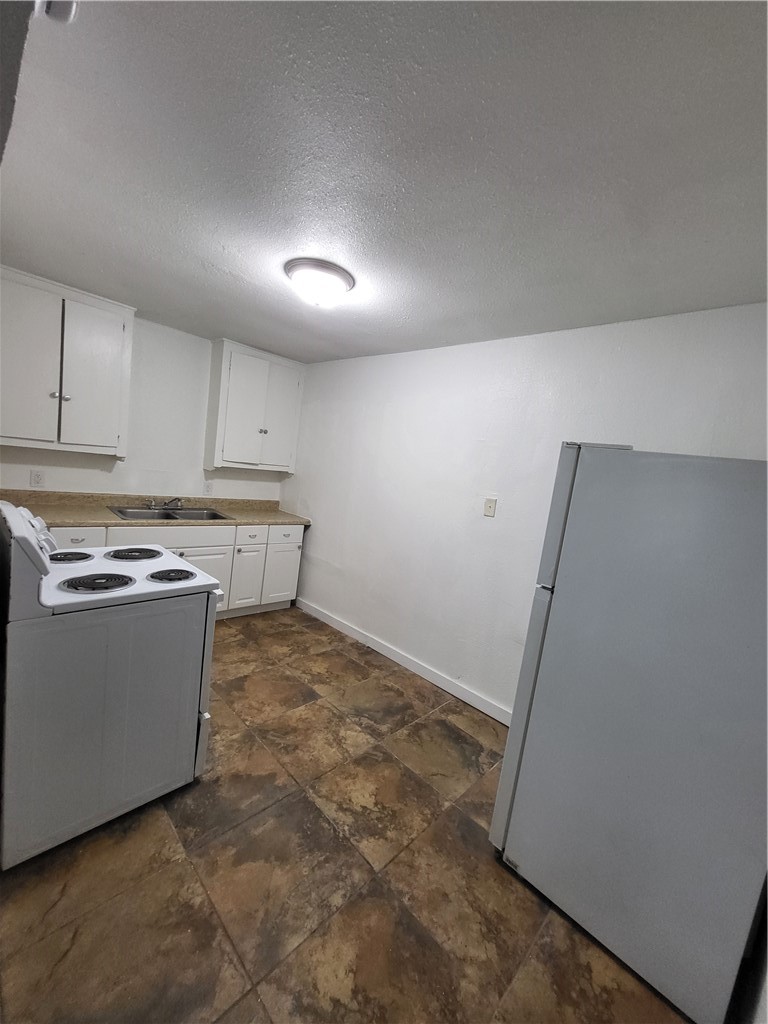 613 Nas Dr 4 Property Photo 5