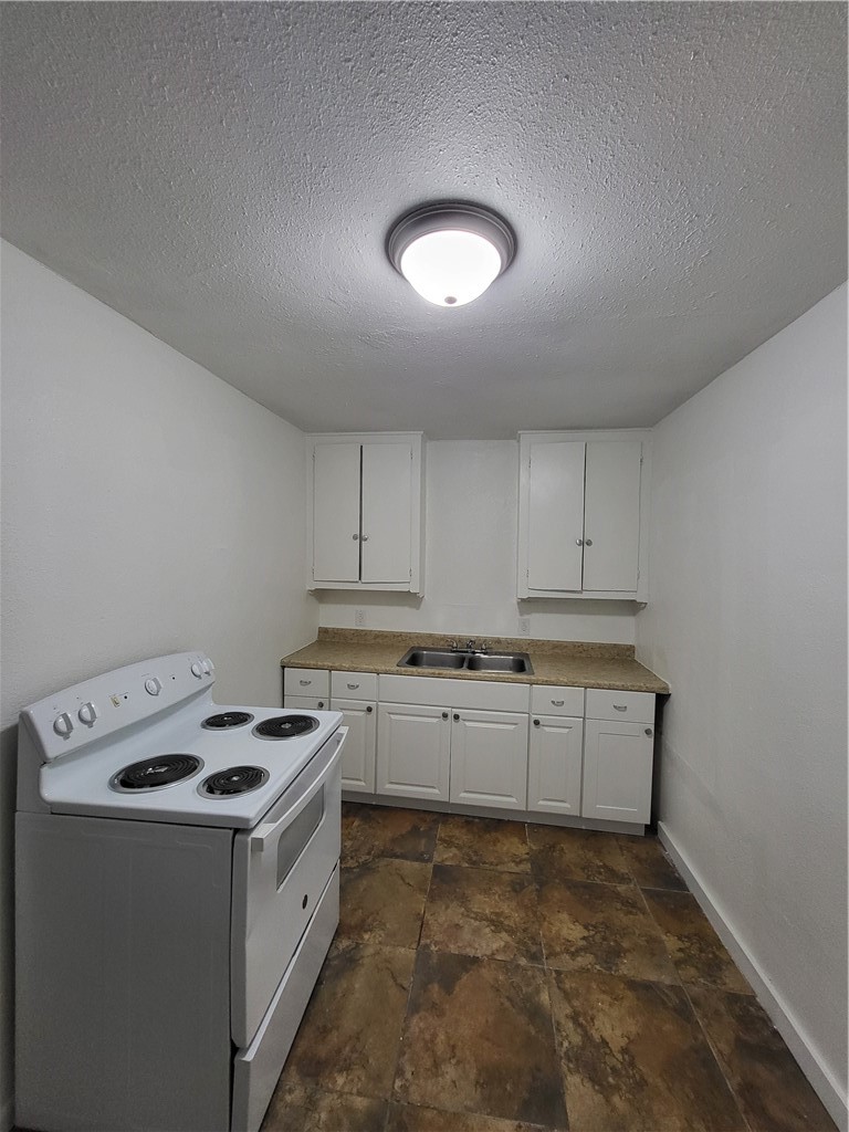 613 Nas Dr 4 Property Photo 6