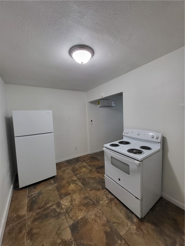 613 Nas Dr 4 Property Photo 7