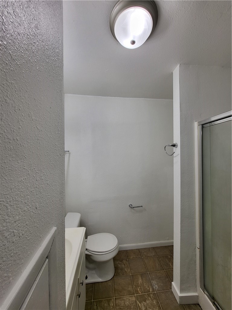 613 Nas Dr 4 Property Photo 9