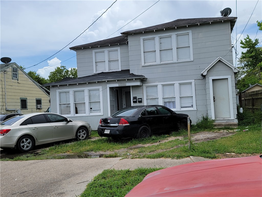 1913 15th St Up Property Photo 1