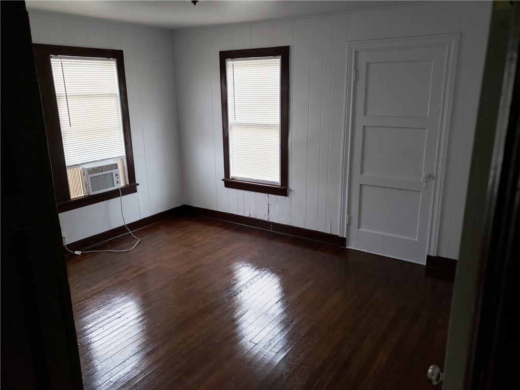 1913 15th St Up Property Photo 3