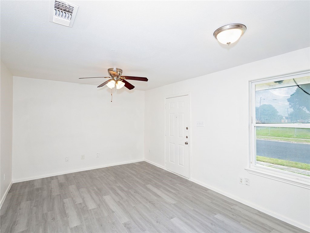 1802 16th St Property Photo 8