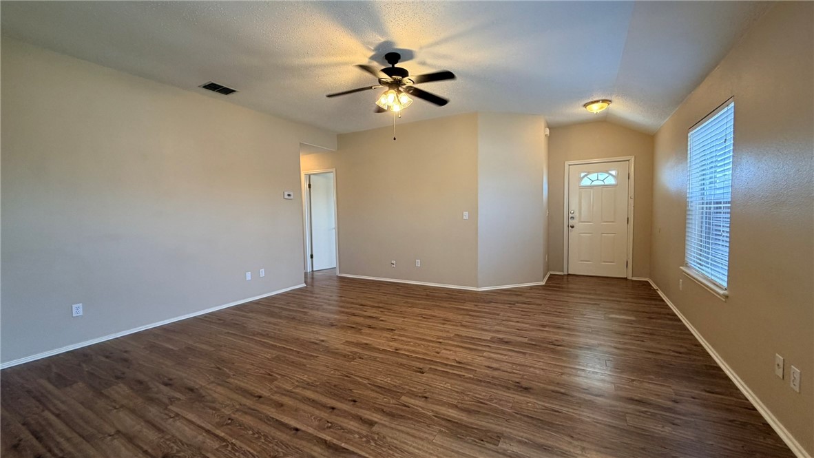 13966 Lanyard Dr Property Photo 3