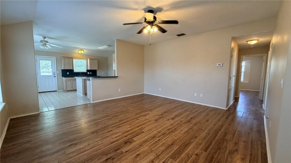13966 Lanyard Dr Property Photo 5