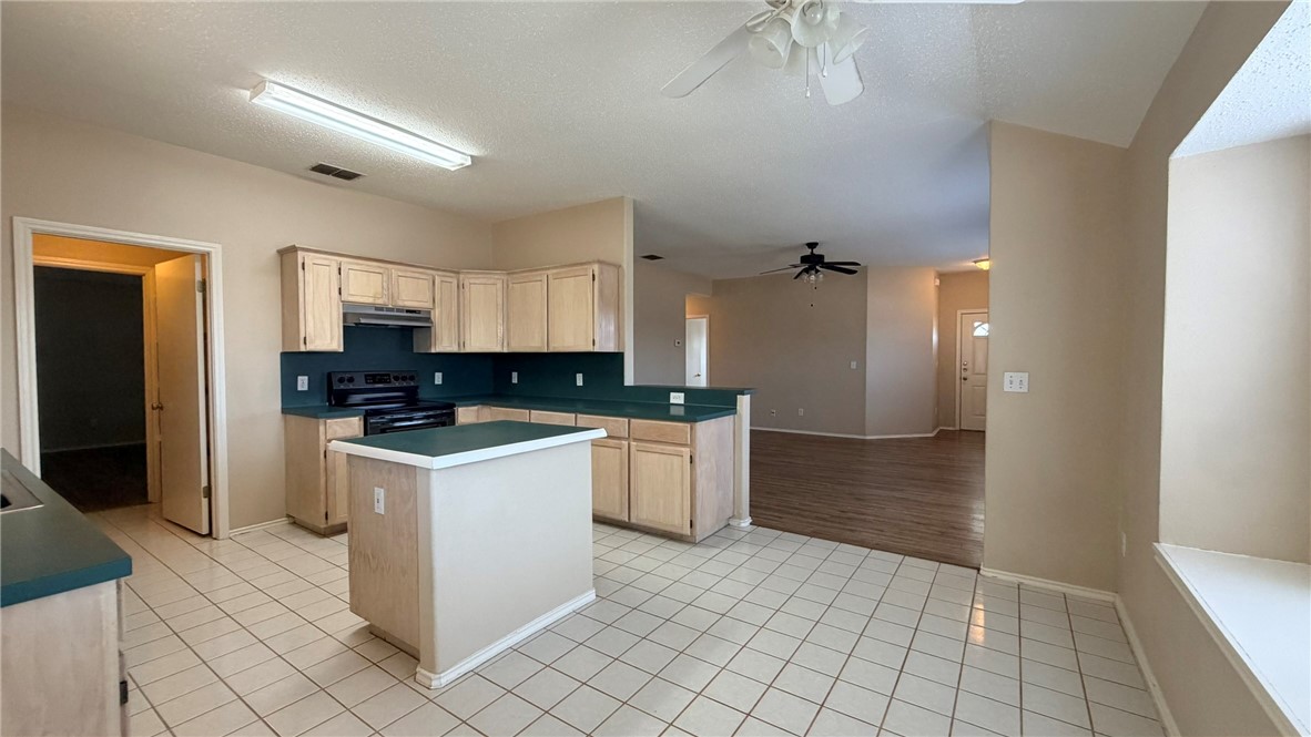 13966 Lanyard Dr Property Photo 7