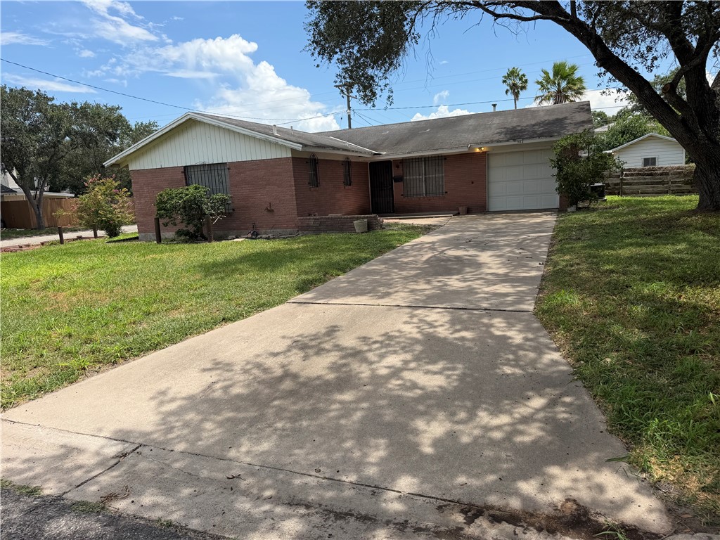 903 W Avenue I Property Photo 1