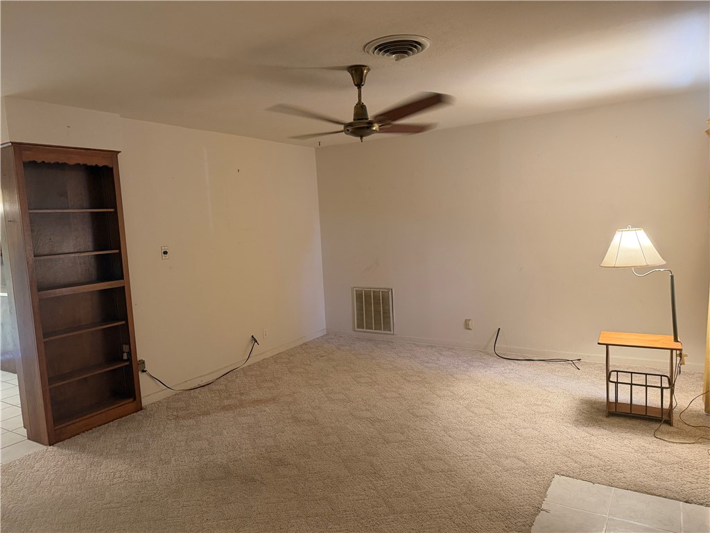 903 W Avenue I Property Photo 2