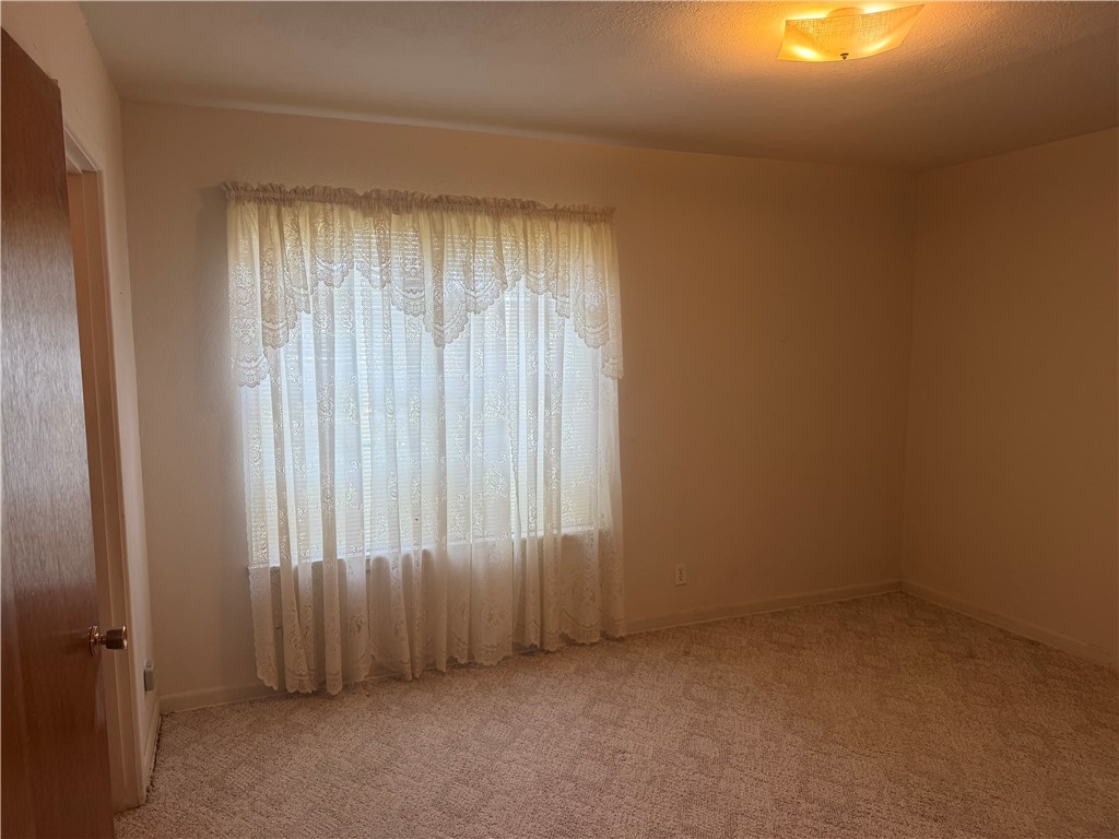 903 W Avenue I Property Photo 8