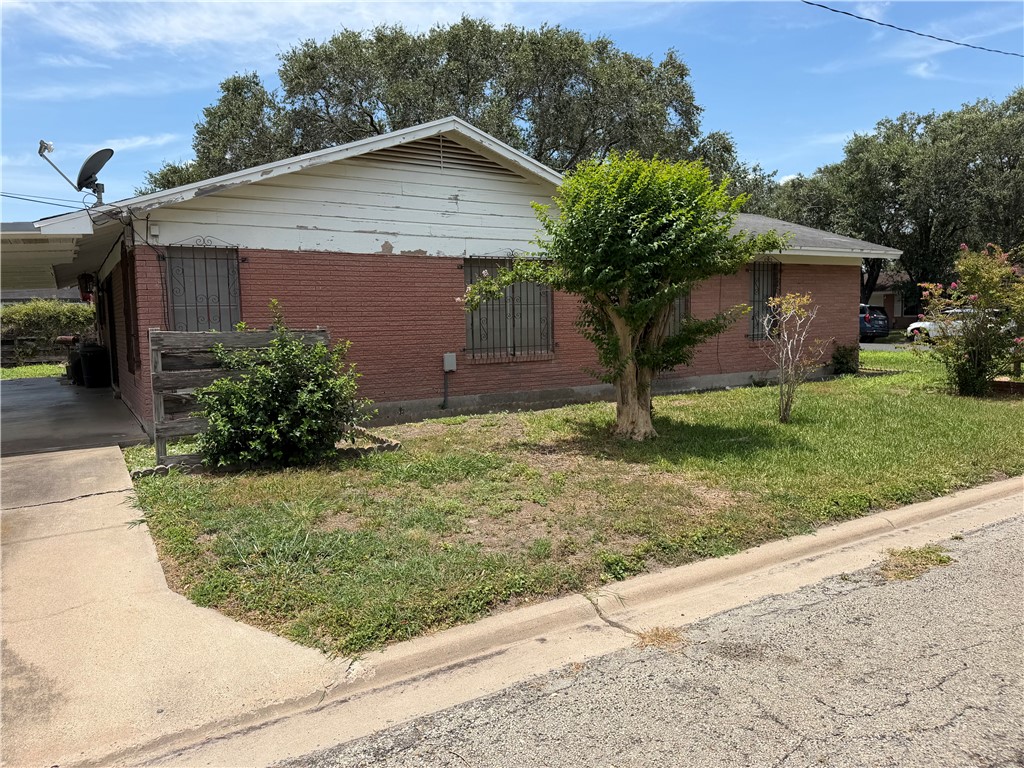 903 W Avenue I Property Photo 23