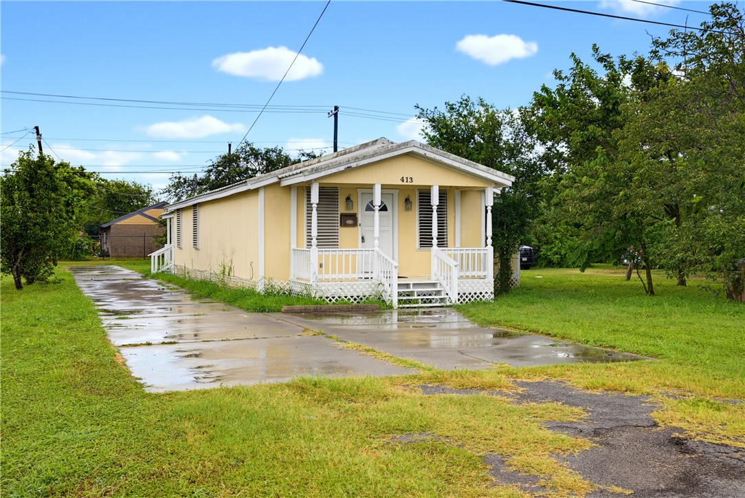 413 E Fulton St Property Photo 1