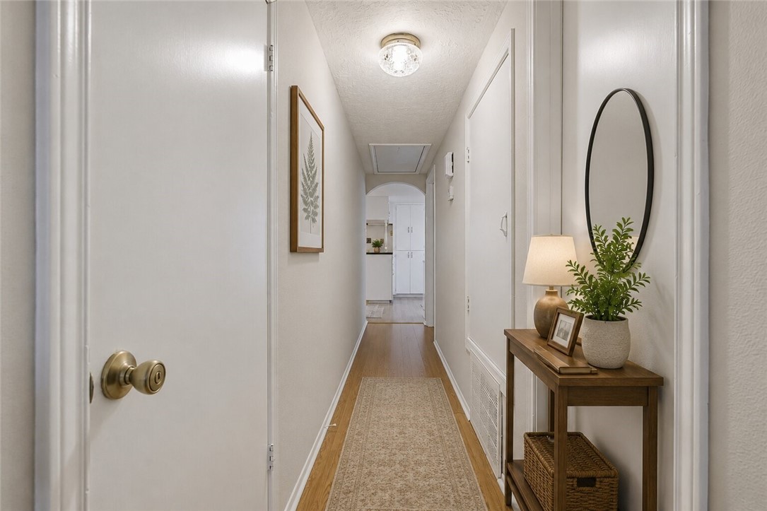 413 E Fulton St Property Photo 22