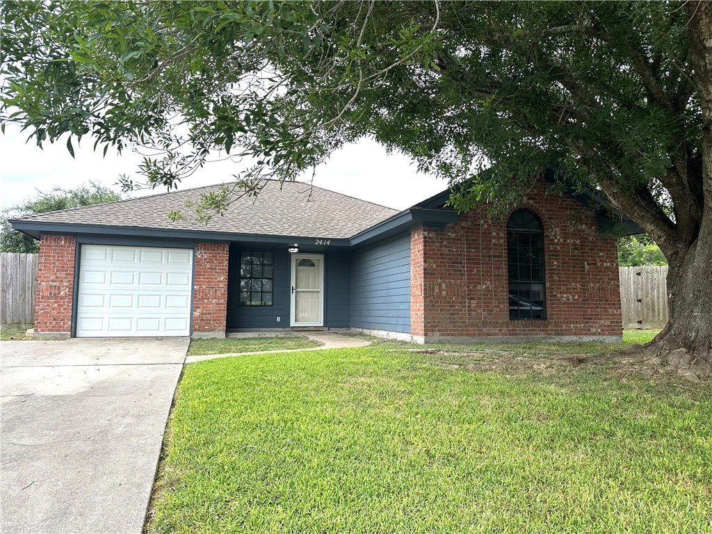 2414 Westlake Cir N Property Photo 1