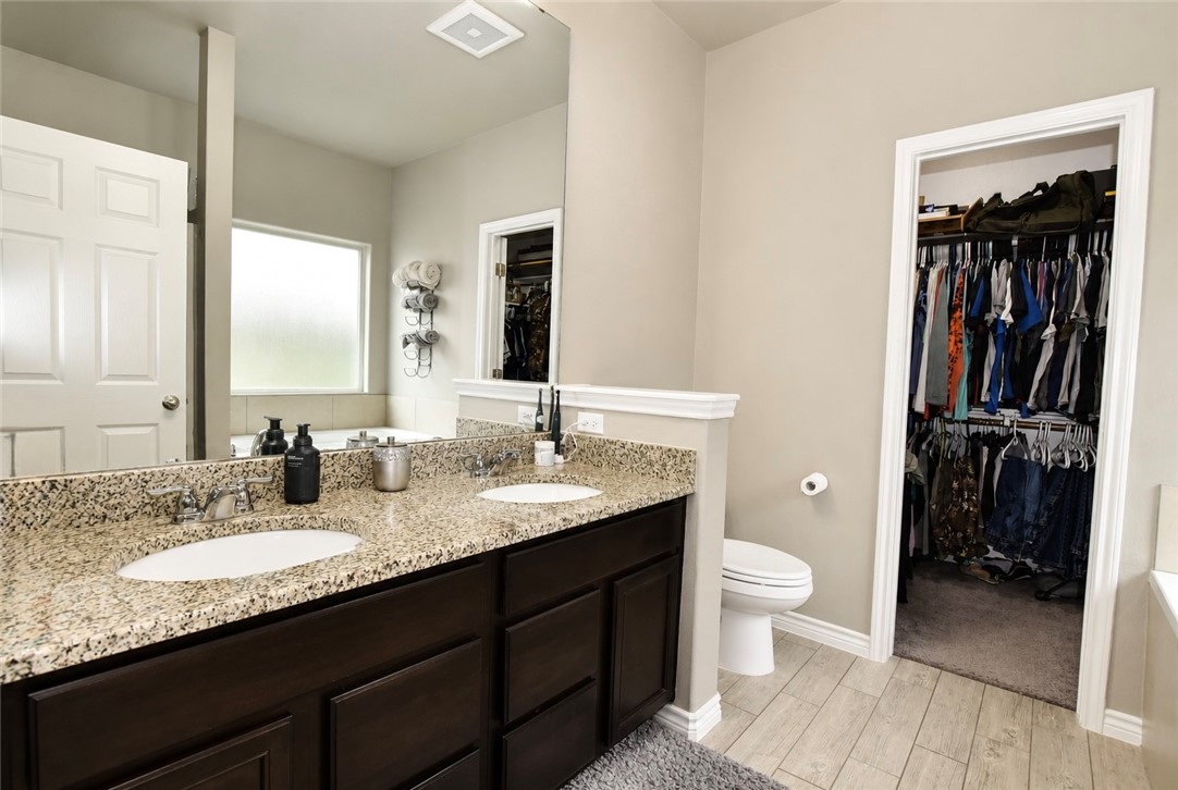 3013 Maverick Property Photo 15