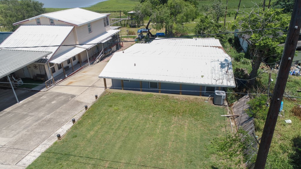 307 Stephens Loop Property Photo 1