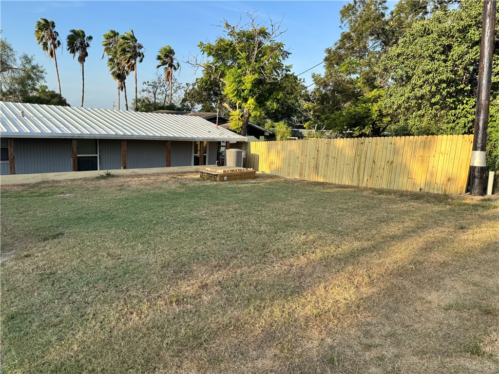 307 Stephens Loop Property Photo 2