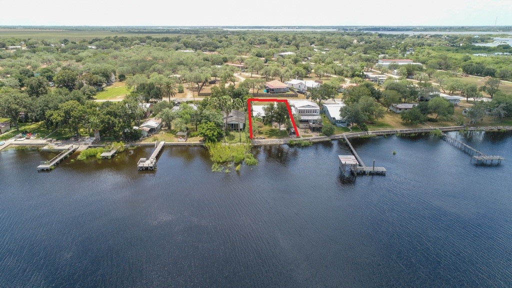 307 Stephens Loop Property Photo 3