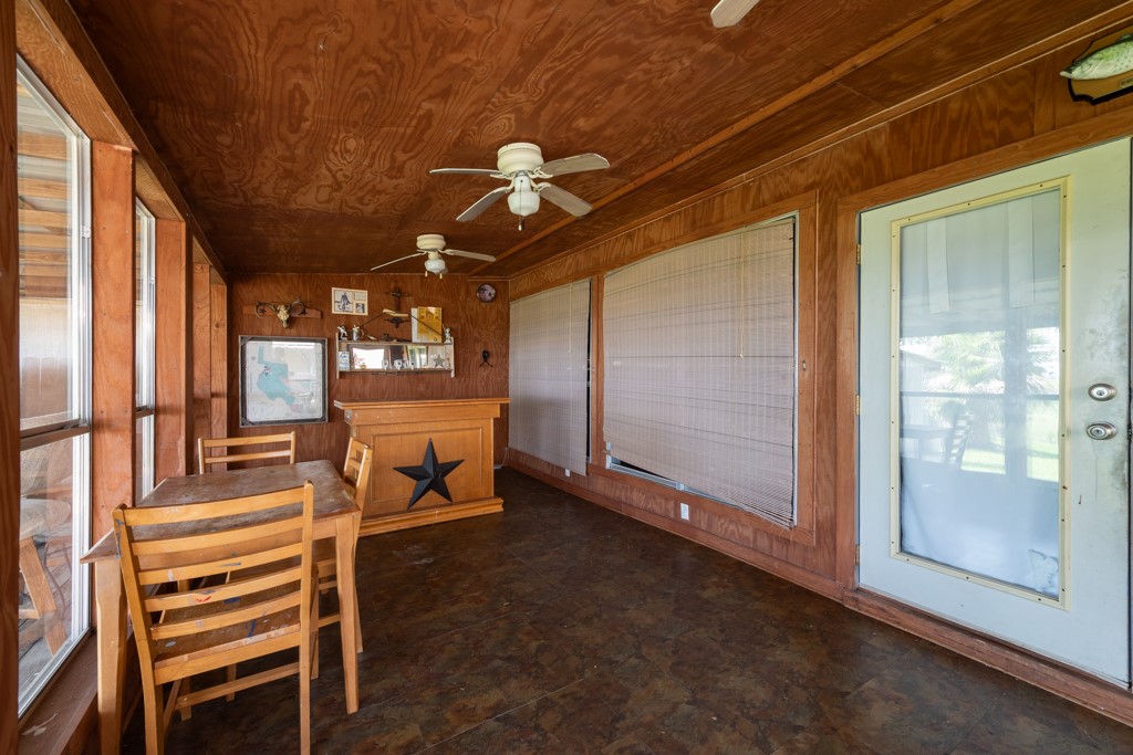 307 Stephens Loop Property Photo 6