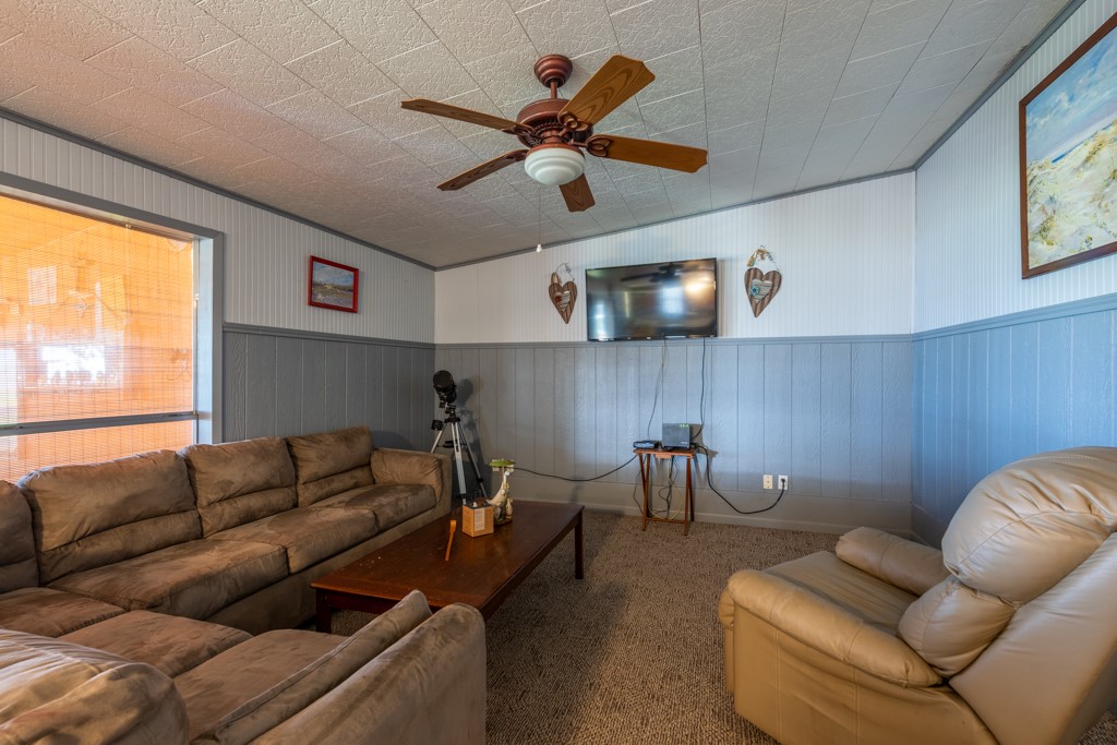 307 Stephens Loop Property Photo 8