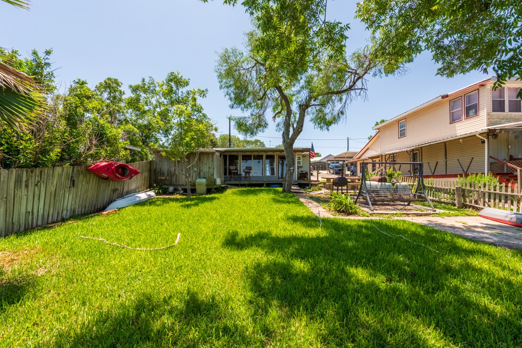 307 Stephens Loop Property Photo 24