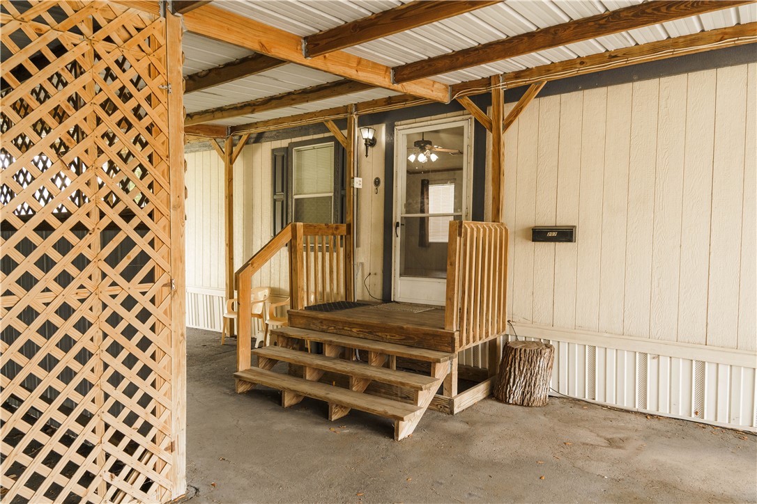 207 Dunbar St Property Photo 3