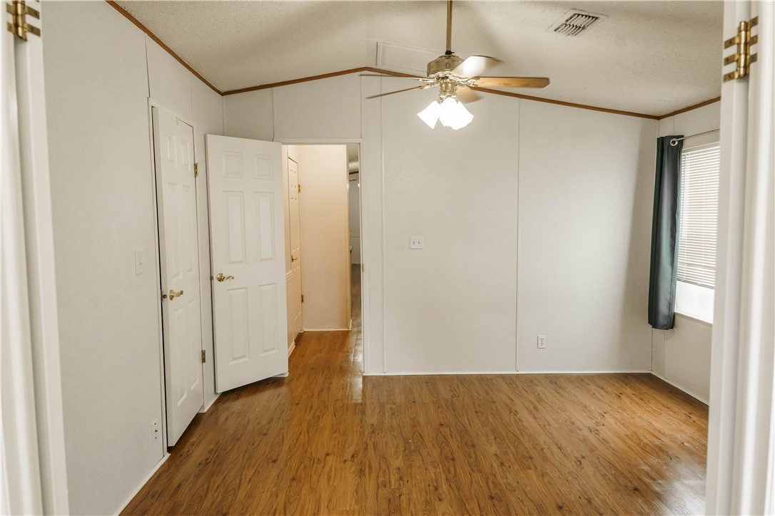 207 Dunbar St Property Photo 17