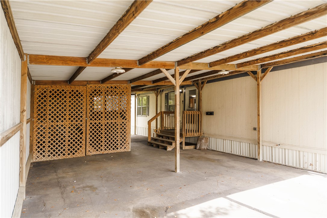 207 Dunbar St Property Photo 38