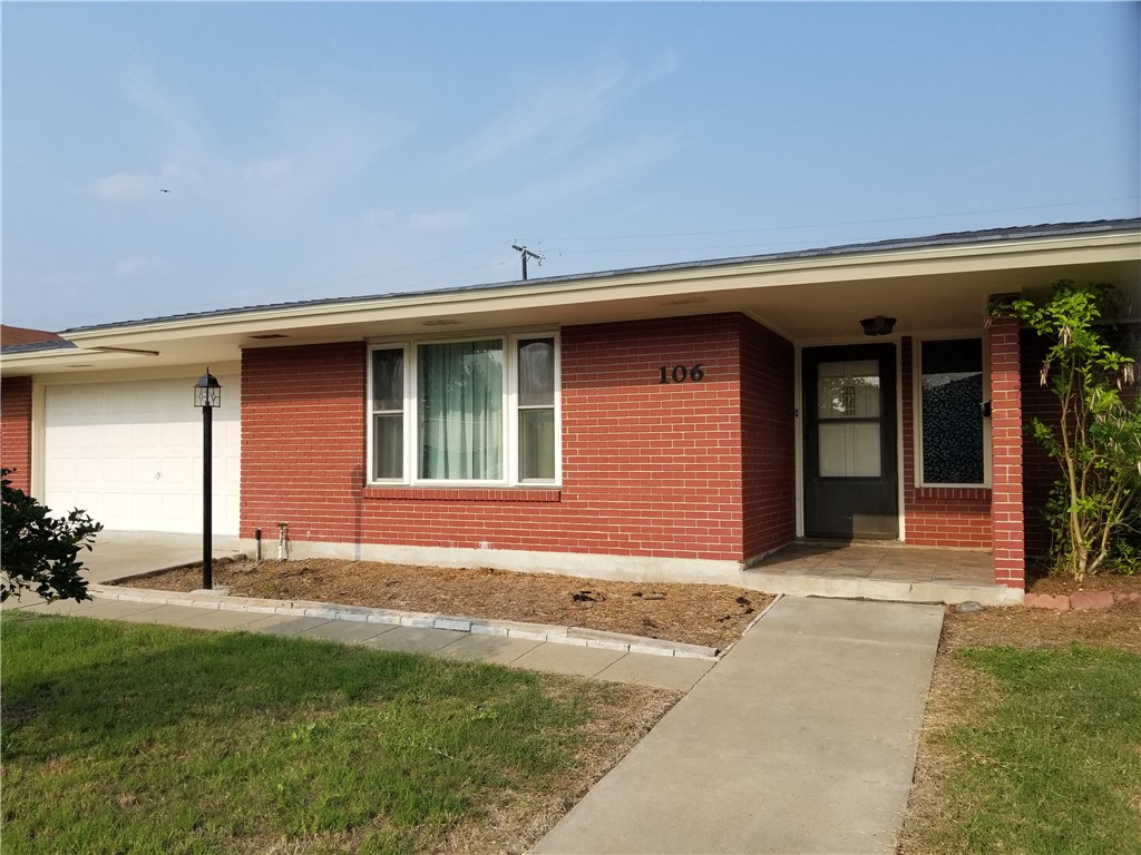 106 E Janin Cir Property Photo 1