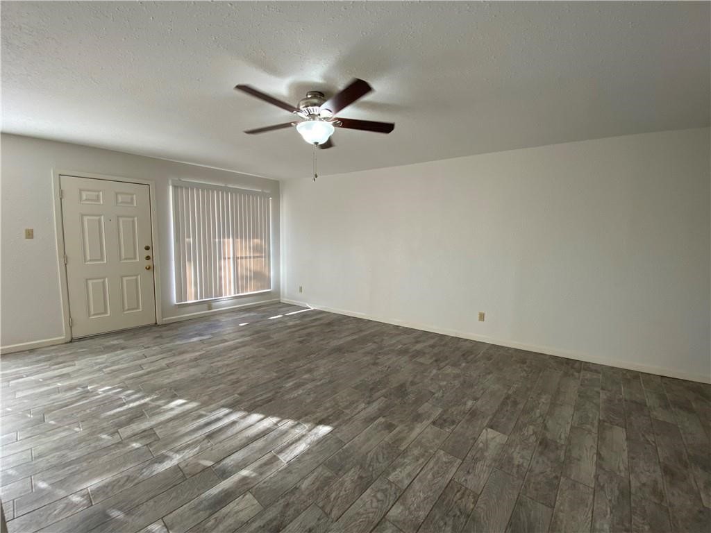 14801 Compass St 14 Property Photo 6