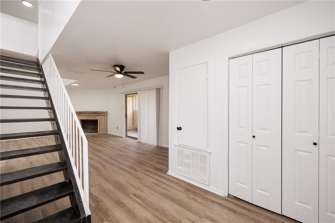 6114 Wilderock Dr D Property Photo 3
