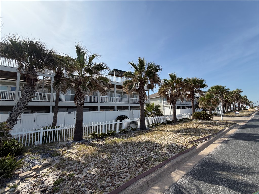 14901 Windward Dr Property Photo 1