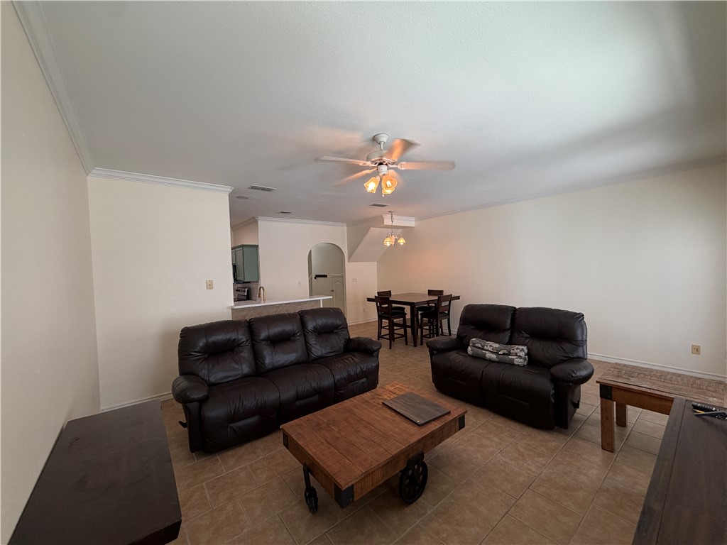 14901 Windward Dr Property Photo 9